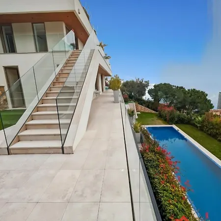 Vista Palace, Bnbrickeys Villa *